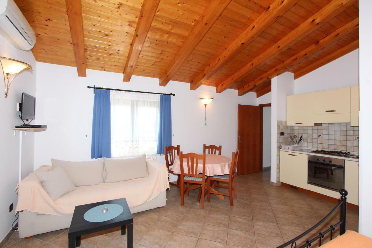 Apartments Villa Mara Rovinj Extérieur photo